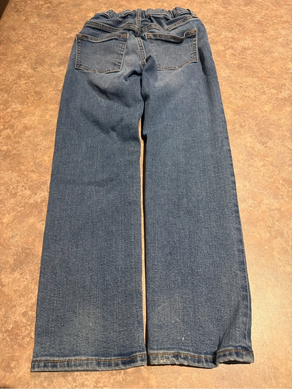 Classic Men's Blue Denim Jeans - Picture 8 of 11